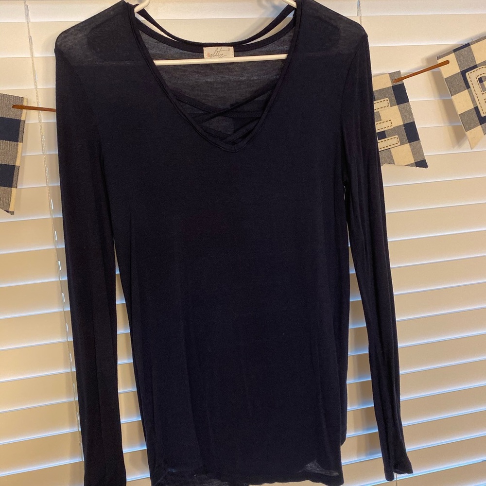 Navy long sleeve shirt